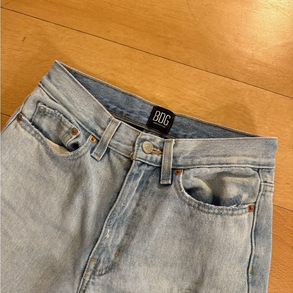 BDG women’s light wash high rise jeans. Size 24